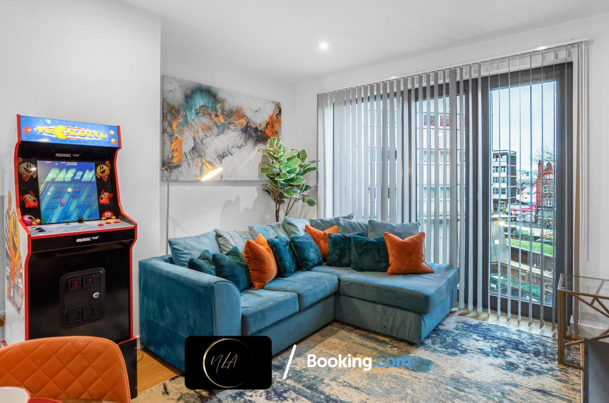 City Centre Apartment With Free Parking, 2 Bathrooms, Netflix And Wifi - Suitable For Contractors And Families - By Noor Luxury Accommodations ברמינגהאם מראה חיצוני תמונה